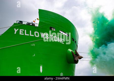 Zeebrugge, Belgio. 4 giugno 2024. Questa immagine mostra la presentazione della nave per installazione di rocce a tubo fallato "Yellowstone" del gruppo di infrastrutture offshore DEM, martedì 4 giugno 2024 a Zeebrugge. BELGA FOTO KURT DESPLENTER credito: Belga News Agency/Alamy Live News Foto Stock