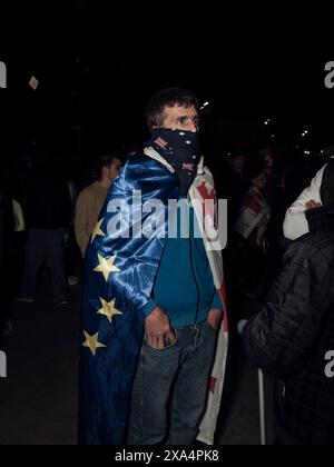 Adrien Vautier / le Pictorium - manifestazione contro la legge sull'influenza straniera - 18/05/2024 - Georgia (Europa) / Tbilisi - dimostratore contro la legge sull'influenza straniera a Tbilisi, 18 maggio 2024. Foto Stock