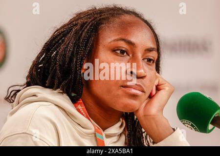 Parigi, Francia. 4 giugno 2024. Il tennista Coco Gauff (USA) parla alla stampa al torneo di tennis del grande Slam agli Open di Francia 2024 a Roland Garros, Parigi, Francia. Frank Molter/Alamy Live News Foto Stock