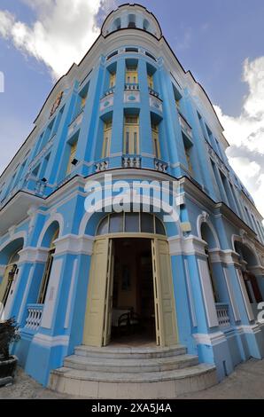 349 edificio a tre piani in stile eclettico risalente al 1928 d.C. che ospita la Casa della Cultura di Ignacio Agramonte, ex società Popolare di Santa Cecilia. Camaguey-Cuba Foto Stock