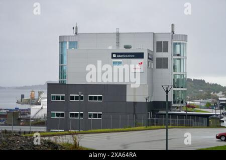 L'edificio amministrativo della base logistica di Vestbase petrolifera a Kristiansund, Norvegia Foto Stock