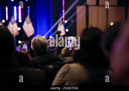 Il presidente Joe Biden pronuncia le sue osservazioni sul terzo anniversario dell'attentato al Campidoglio degli Stati Uniti, al Montgomery County Community College di Blue Bell, Pennsylvania, 5 gennaio 2024. (Rocco Avallone/Biden per il presidente) Foto Stock