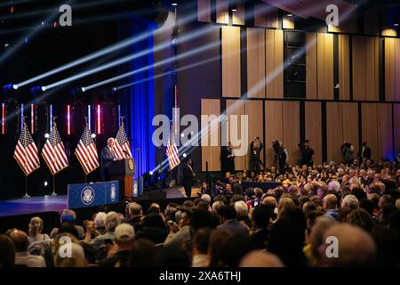 Il presidente Joe Biden pronuncia le sue osservazioni sul terzo anniversario dell'attentato al Campidoglio degli Stati Uniti, al Montgomery County Community College di Blue Bell, Pennsylvania, 5 gennaio 2024. (Rocco Avallone/Biden per il presidente) Foto Stock