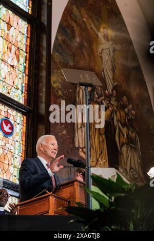 Il presidente Joe Biden pronuncia le sue osservazioni dal pulpito, presso la Chiesa episcopale Metodista Africana di Mother Emanuel a Charleston, South Carolina, 8 gennaio 2024. (Grayson Kisker/Biden, presidente) Foto Stock