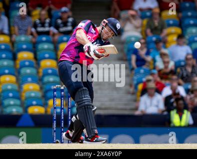 Bridgetown, Barbados. 4 giugno 2024. Coppa del mondo ICC T20 2024 - Inghilterra contro Scozia partita abbandonata dopo 10 overs a causa della pioggia mentre l'Inghilterra gioca contro la Scozia nella Coppa del mondo ICC T20 a Kensington Oval, Bridgetown, Barbados. Crediti: Ian Jacobs/Alamy Live News Foto Stock