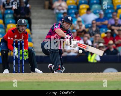 Bridgetown, Barbados. 4 giugno 2024. Coppa del mondo ICC T20 2024 - Inghilterra contro Scozia partita abbandonata dopo 10 overs a causa della pioggia mentre l'Inghilterra gioca contro la Scozia nella Coppa del mondo ICC T20 a Kensington Oval, Bridgetown, Barbados. Crediti: Ian Jacobs/Alamy Live News Foto Stock