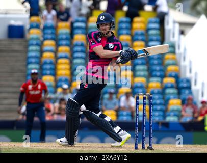 Bridgetown, Barbados. 4 giugno 2024. Coppa del mondo ICC T20 2024 - Inghilterra contro Scozia partita abbandonata dopo 10 overs a causa della pioggia mentre l'Inghilterra gioca contro la Scozia nella Coppa del mondo ICC T20 a Kensington Oval, Bridgetown, Barbados. Crediti: Ian Jacobs/Alamy Live News Foto Stock