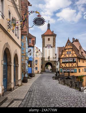 Una vista panoramica di Plonlein a Rothenburg ob der Tauber, Baviera, Germania. Foto Stock