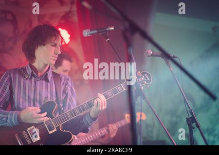 Swim Deep si esibisce dal vivo al Deaf Institute, Manchester, 04.06.24 Foto Stock