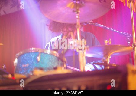 Swim Deep si esibisce dal vivo al Deaf Institute, Manchester, 04.06.24 Foto Stock