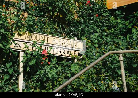 Cartello stradale per Mount Pleasant su Ayr Lane, St. Ives, Cornovaglia, Inghilterra, Regno Unito, 2024 Foto Stock