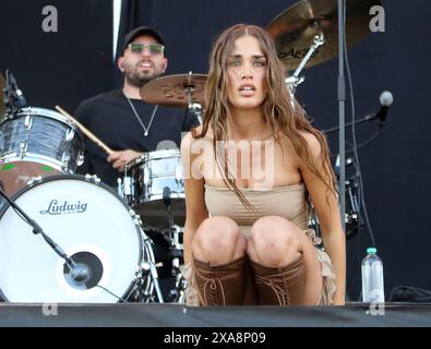 Milano, IT. 4 giugno 2024. Clara in concerto all'Ippodromo la Maura di Milano credito: Agenzia fotografica indipendente/Alamy Live News Foto Stock