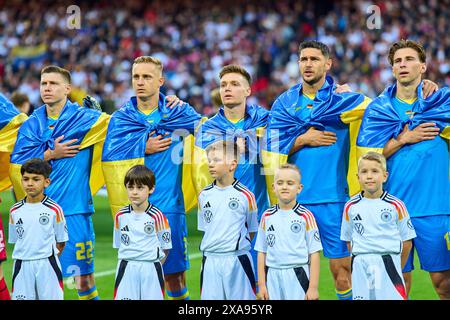 Teamfoto: Oleksandr Svatok, UKR 3 Taras STEPANENKO, UKR 6 Ilya Zabarnyi, UKR 13 Anatoliy Trubin, UKR 12 Roman Yaremchuk, UKR 9 Mykola MATWIJENKO, UKR 22 Yukhym Konoplia, UKR 2 Viktor Tsygankov, UKR 15 UKR 19 prima dell'amichevole GERMANIA - UCRAINA 0-0 DEUTSCHLAND - UCRAINA in preparazione ai Campionati europei 2024 il 3 giugno 2024 a Norimberga, Germania. Fotografo: ddp Images/STAR-Images credito: ddp media GmbH/Alamy Live News Foto Stock