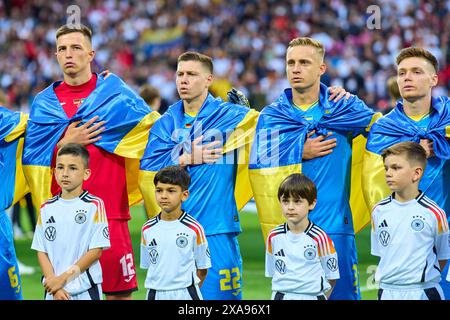 Teamfoto: Oleksandr Svatok, UKR 3 Taras STEPANENKO, UKR 6 Ilya Zabarnyi, UKR 13 Anatoliy Trubin, UKR 12 Roman Yaremchuk, UKR 9 Mykola MATWIJENKO, UKR 22 Yukhym Konoplia, UKR 2 Viktor Tsygankov, UKR 15 UKR 19 prima dell'amichevole GERMANIA - UCRAINA 0-0 DEUTSCHLAND - UCRAINA in preparazione ai Campionati europei 2024 il 3 giugno 2024 a Norimberga, Germania. Fotografo: ddp Images/STAR-Images credito: ddp media GmbH/Alamy Live News Foto Stock