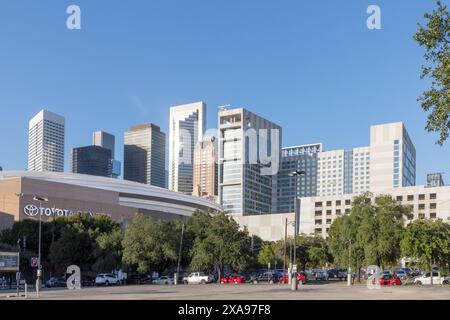 Houston, USA - 20 ottobre 2023: Skyline della moderna Houston con grattacielo, capitale del Texas, USA. Foto Stock