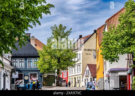 Strade con case tradizionali a Bergen, Norvegia Foto Stock
