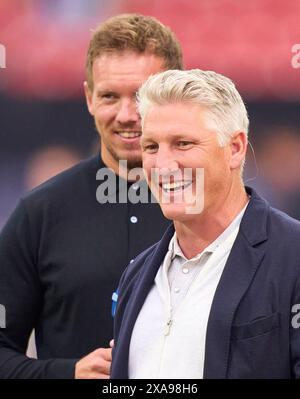 Il capo allenatore della DFB Julian Nagelsmann, Bundestrainer, Nationaltrainer, Bastian SCHWEINSTEIGER, co-moderatore ARD nella partita amichevole GERMANIA - UCRAINA 0-0 DEUTSCHLAND - UCRAINA in preparazione ai Campionati europei 2024 il 3 giugno 2024 a Norimberga, Germania. Fotografo: ddp Images/STAR-Images credito: ddp media GmbH/Alamy Live News Foto Stock