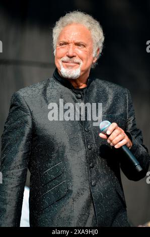 Tom Jones, V2012, Hylands Park, Chelmsford, Essex, Regno Unito - 19 agosto 2012 Foto Stock