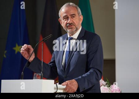 Hermann Parzinger, Praesident der Stiftung Preussischer Kulturbesitz AM 4. Juni 2024 a Berlino. SOLO USO EDITORIALE *** Hermann Parzinger, presidente della Prussian Cultural Heritage Foundation il 4 giugno 2024 a Berlino SOLO USO EDITORIALE Copyright: epd-bild/ChristianxDitsch D24D0604GencMedallieFriedlaender133506 Foto Stock