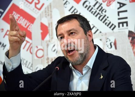 Italia, Roma, 5 giugno 2024: Matteo Salvini, leader della Lega, durante la conferenza stampa presso la sede della Stampa estera, in vista delle prossime elezioni europee. Foto © Fabio Cimaglia/sintesi/Alamy Live News Foto Stock