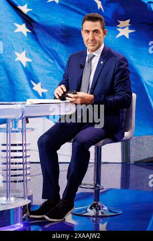 Roma, Italia. 5 giugno 2024. Roberto Vannacci durante la registrazione del programma &#x201c;porta a Portai&#x201d; a Roma, Mercoled&#xec;, 5 giugno 2024 (foto Roberto Monaldo/LaPresse) Roberto Vannacci durante la registrazione di &#x201c;porta a porta&#x201d; programma tv a Roma, mercoledì 5 giugno 2024 (foto di Roberto Monaldo/LaPresse credito): LaPresse Live/Alamy News Foto Stock