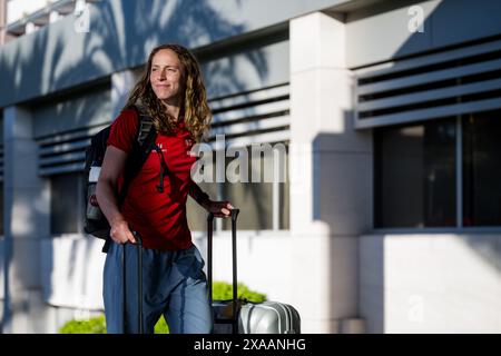 Roma, Italia. 5 giugno 2024. Noor Vidts belga ha illustrato l'arrivo in hotel in vista dei Campionati europei di atletica leggera a Roma, Italia, mercoledì 05 giugno 2024. La delegazione belga ai Campionati europei di atletica leggera non è mai stata più grande di quest'anno. 59 atleti (35 uomini e 24 donne) parteciperanno a 41 gare individuali nella capitale italiana. All'inizio ci saranno anche cinque squadre di staffaggio. BELGA PHOTO JASPER JACOBS credito: Belga News Agency/Alamy Live News Foto Stock