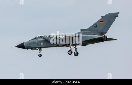 Kampfjet PA-200 Tornado Berlin, 05.06.2024: Luftfahrtschau ILA. Kampfjet PA-200 Tornado Schönefeld Brandenburg Deutschland BER *** Fighter Jet PA 200 Tornado Berlin, 05 06 2024 ILA Air Show Fighter Jet PA 200 Tornado Schönefeld Brandenburg Germania BER Foto Stock