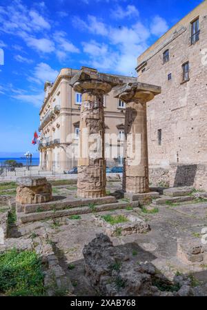 Le colonne del Tempio di Poseidone a Taranto, regione Puglia in Italia. Foto Stock