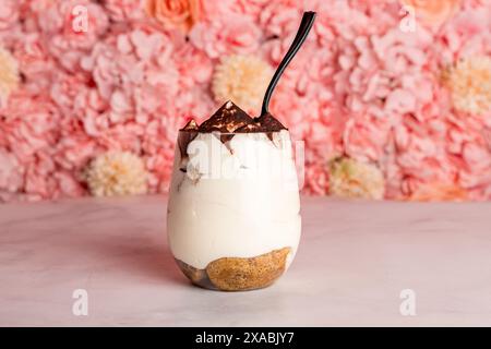 Tiramisù in tazza Foto Stock