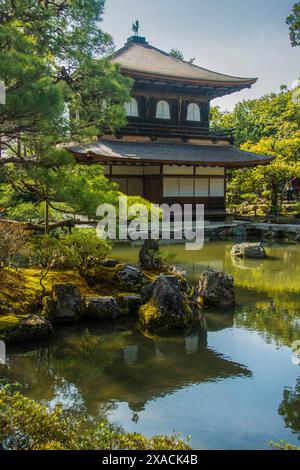 Struttura del tempio Kannon-den nel tempio Zen Ginkaku-ji, sito patrimonio dell'umanità dell'UNESCO, Kyoto, Honshu, Giappone, Asia Copyright: MichaelxRunkel 1184-11636 Foto Stock