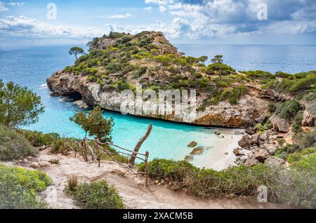 Calo des Moro la spiaggia più bella di Maiorca, Spagna, con il bel tempo senza persone, foto orizzontale, Maiorca Foto Stock