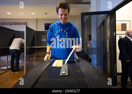 L'AIA - voto al reinsediamento dell'Europa a l'Aia. I Paesi Bassi si recano alle urne per le elezioni del Parlamento europeo. ANP/ Hollandse Hoogte / Laurens van Putten netherlands Out - belgium Out Foto Stock