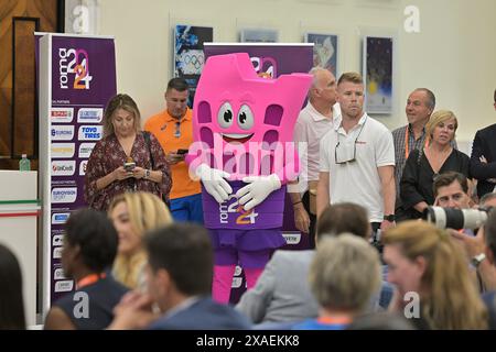 Stadio Olimpico, Roma, Italia. 6 giugno 2024. 2024 Campionati europei di atletica leggera, conferenza stampa; Roma 2024 mascotte credito: Action Plus Sports/Alamy Live News Foto Stock