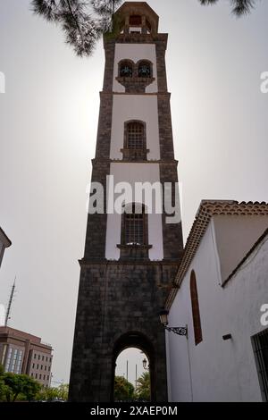 Campanile della chiesa Matriz de la Concepcion, Santa Cruz, Tenerife, Spagna 06-06-2024 Foto Stock