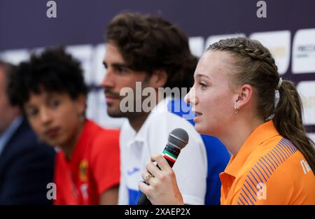 Roma, Italia. 6 giugno 2024. Femke Bol dei Paesi Bassi parla durante la conferenza stampa del Campionato europeo di atletica leggera di Roma 2024 a Roma, Italia, 6 giugno 2024. Crediti: Li Jing/Xinhua/Alamy Live News Foto Stock