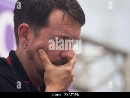 Malaga, Spagna. 6 giugno 2024. Pablo Iglesias partecipa a una riunione elettorale. L'ex vicepresidente del governo e fondatore di PODEMOS, Pablo Iglesias, ha partecipato a una campagna elettorale per sostenere il candidato PODEMOS alle elezioni europee, Irene Montero. Credito: SOPA Images Limited/Alamy Live News Foto Stock