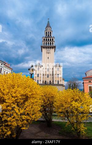 2022-04-16. Bielsko-Biala, Polonia, vista del municipio Foto Stock