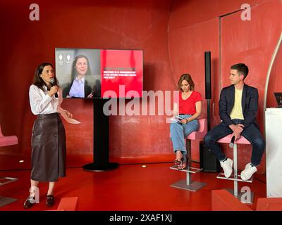 Parigi, Francia. 6 giugno 2024. (Da L a R) Cecile Trunet-Favre, Nathalie Pechalat e Elie Patrigeon presenteranno il club francese per i Giochi Olimpici di Parigi 2024 a Parigi il 6 giugno 2024. Foto di JMP/ABACAPRESS. COM credito: Abaca Press/Alamy Live News Foto Stock