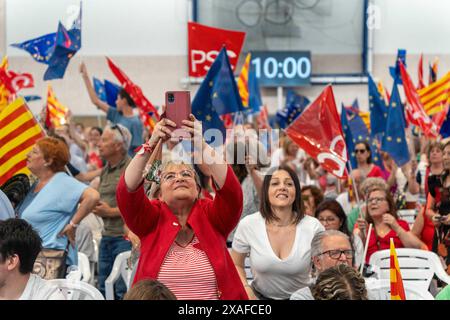 Barcellona, Spagna. 6 giugno 2024. Il PSC tiene il raduno della campagna centrale con la presenza di Pedro Sánchez e Josep Borrell, con un padiglione riempito fino all'orlo e con spiriti di vittoria dopo aver vinto le elezioni catalane. El PSC celebra el mitin Central de Campaña con la presencia de Pedro Sánchez y Josep Borrell, con un Pabellón lleno a rebosar y con ánimos de victoria tras ganar las elecciones catalanas. Nella foto: News Politics - Barcellona, Spagna giovedì 6 giugno 2024 (foto di Eric Renom/LaPresse) crediti: LaPresse/Alamy Live News Foto Stock