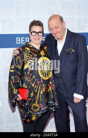 Maren Muntenbeck und Leonard Lansink bei der Bertelsmann Party AM 6.06.2024 a Berlino Foto Stock