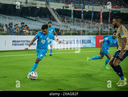 Kolkata, India. 6 giugno 2024. L'India gioca meno gol pareggiando con il Kuwait nella Coppa del mondo FIFA 2026 e nella Coppa d'Asia 2027 preliminare partita del secondo turno di qualificazione congiunta allo storico stadio di Salt Lake (VYBK-Vivekananda Yivabharati Krirangan). È stata la partita di addio del leggendario attaccante/capitano indiano Sunil Chhetri come giocatore nazionale dopo 19 anni di illustre carriera calcistica. (Foto di Amlan Biswas/Pacific Press) credito: Pacific Press Media Production Corp./Alamy Live News Foto Stock