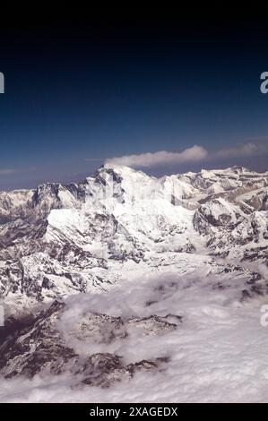 MT. L'Everest e la catena montuosa che lo circonda. Foto Stock