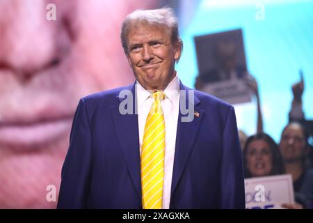 Phoenix, Arizona, Stati Uniti. 6 giugno 2024. L'ex presidente degli Stati Uniti DONALD TRUMP parla ad una manifestazione Chase the Vote a Phoenix, Arizona. (Credit Image: © Gage Skidmore/ZUMA Press Wire) SOLO PER USO EDITORIALE! Non per USO commerciale! Foto Stock