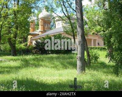 Fürstengruft mit der Russisch-orthodoxen Kapelle die von 1823 bis 1828 erbaute Fürstengruft auf dem Historischen Friedhof. Grablege des Hauses Sachsen-Weimar und Eisenach. Seit 1832 auch mit den Särgen von Goethe und Schiller *** cripta dei principi con la cappella ortodossa russa la cripta dei principi nel cimitero storico, costruita tra il 1823 e il 1828, luogo di sepoltura della Casa di Sassonia Weimar e Eisenach dal 1832 anche con le bare di Goethe e Schiller Copyright: xStopperx/xEibner-Pressefotox EP asr Foto Stock