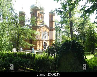 Fürstengruft mit der Russisch-orthodoxen Kapelle die von 1823 bis 1828 erbaute Fürstengruft auf dem Historischen Friedhof. Grablege des Hauses Sachsen-Weimar und Eisenach. Seit 1832 auch mit den Särgen von Goethe und Schiller *** cripta dei principi con la cappella ortodossa russa la cripta dei principi nel cimitero storico, costruita tra il 1823 e il 1828, luogo di sepoltura della Casa di Sassonia Weimar e Eisenach dal 1832 anche con le bare di Goethe e Schiller Copyright: xStopperx/xEibner-Pressefotox EP asr Foto Stock