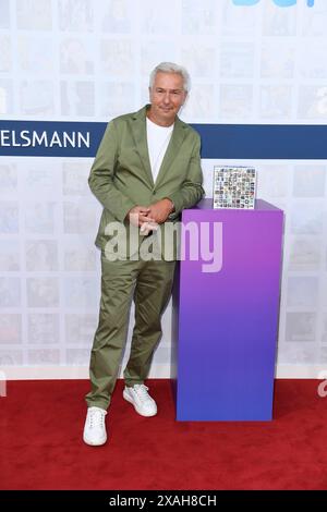 Klaus Wowereit bei der Bertelsmann Party in der Berliner Repräsentanz Bertelsmann a Berlino 06.06.2024 *** Klaus Wowereit al partito Bertelsmann presso l'ufficio di rappresentanza Bertelsmann a Berlino 06 06 2024 Foto Stock