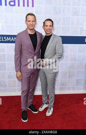 Hendrik Streeck und Paul Zubeil bei der Bertelsmann Party in der Berliner Repräsentanz Bertelsmann a Berlino 06.06.2024 *** Hendrik Streeck e Paul Zubeil al partito Bertelsmann presso l'ufficio di rappresentanza Bertelsmann a Berlino 06 2024 Foto Stock