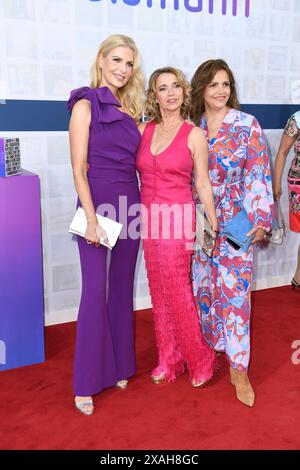 Tanja Buelter, Tina Ruland und Rebecca Immanuel bei der Bertelsmann Party in der Berliner Repräsentanz Bertelsmann a Berlino 06.06.2024 *** Tanja Buelter, Tina Ruland e Rebecca Immanuel al Partito Bertelsmann presso l'ufficio di rappresentanza Bertelsmann a Berlino 06 2024 Foto Stock