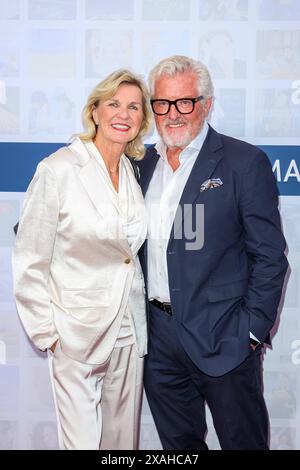 Partito Bertelsmann 2024 - Roter Teppich auf dem Roten Teppich der Bertelsmann Partito 2024 in der Bertelsmann-RepraÌˆsentanz AM 06.06.2024 a Berlino. *** Partito Bertelsmann 2024 tappeto rosso sul tappeto rosso del Partito Bertelsmann 2024 al Bertelsmann Repraˆsentanz il 06 06 2024 a Berlino Copyright: XEventpressxKochanx Foto Stock