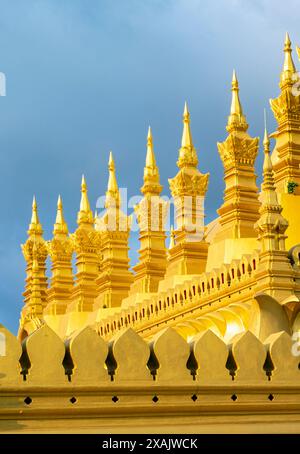 Dettagli architettonici, Pha That Luang, Vientiane, Laos Foto Stock